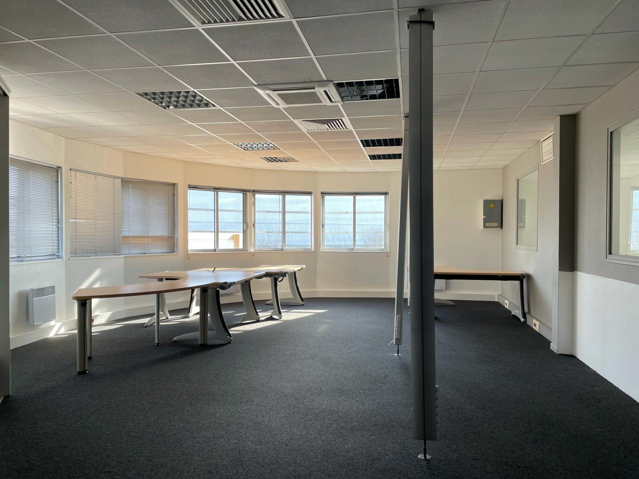 Local d'activité Bouguenais 959m² Location local d'activité Bouguenais Loire-Atlantique OLACT2530425 7